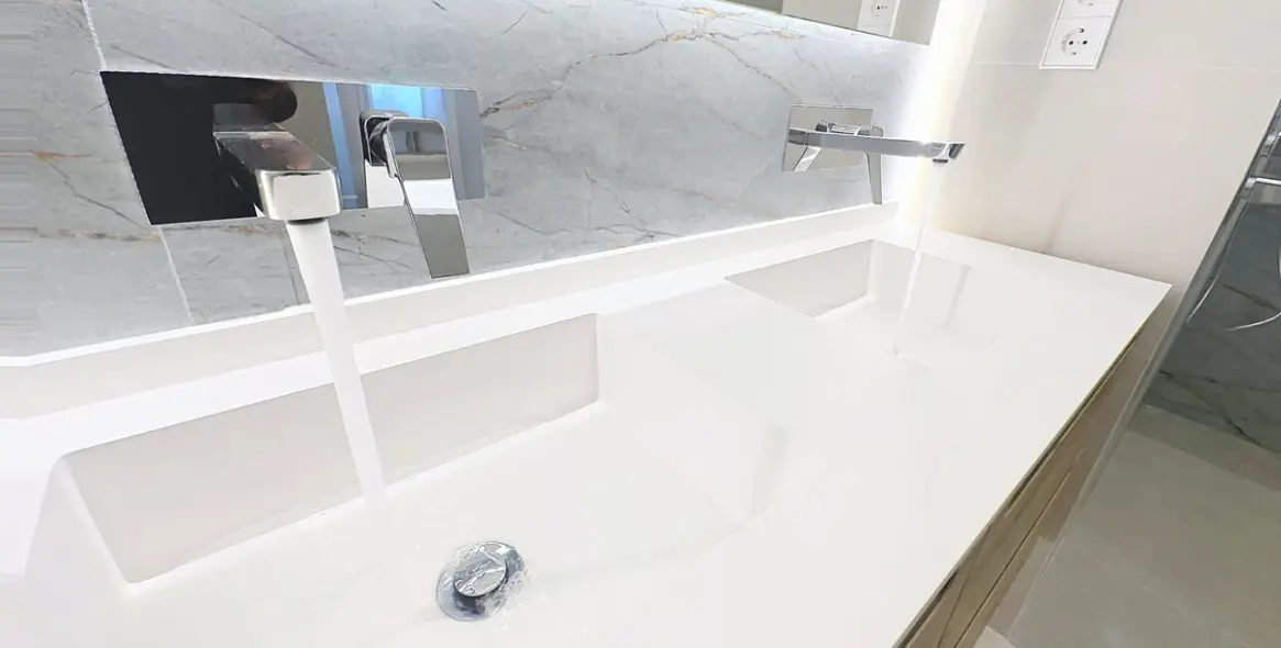 Sale of middle floor apartment in Estepona 22