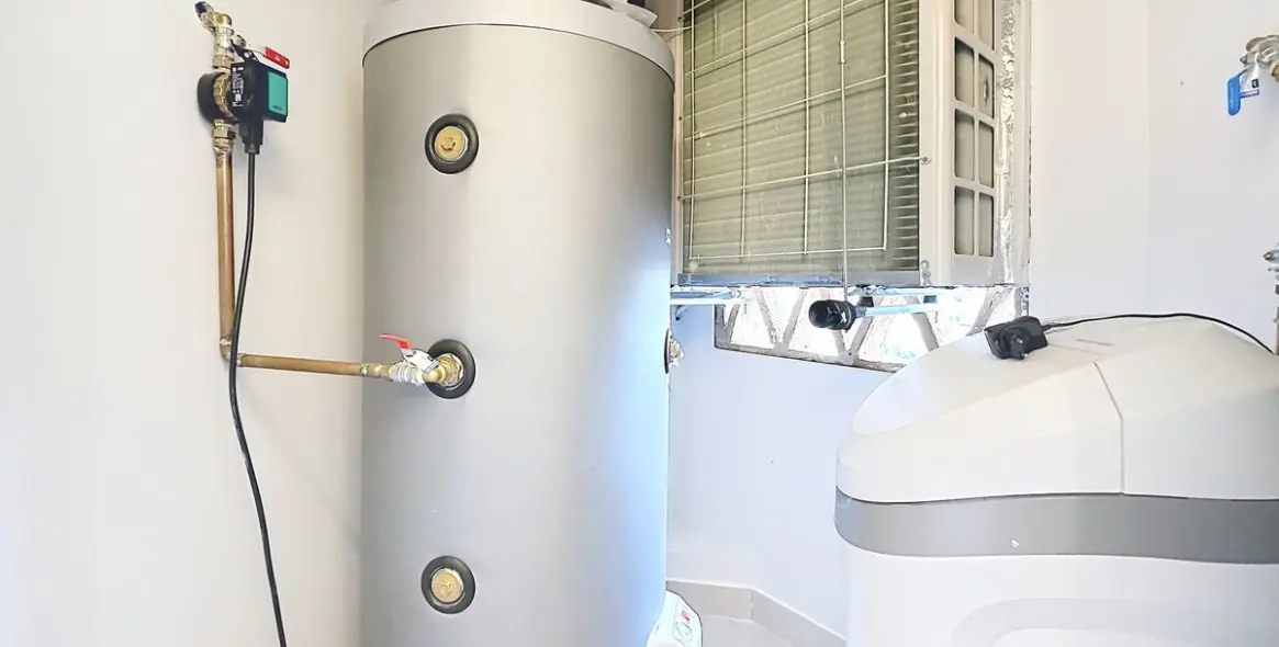 Sale of middle floor apartment in Estepona 28