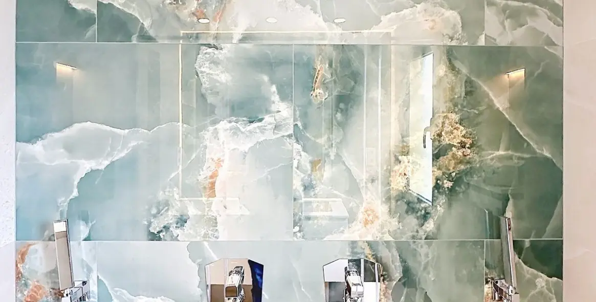 Sale of middle floor apartment in Estepona 36