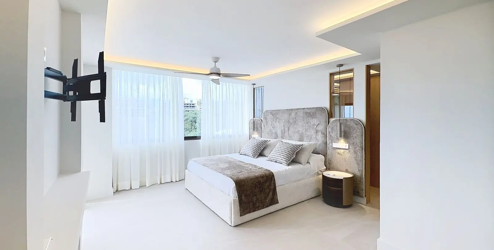 Продажа апартаментов на среднем этаже в Estepona 11