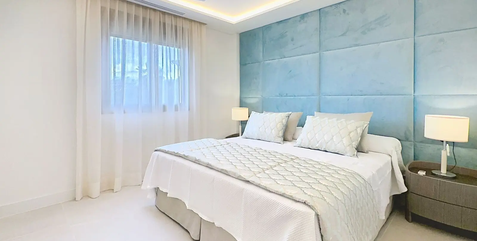 Продажа апартаментов на среднем этаже в Estepona 29