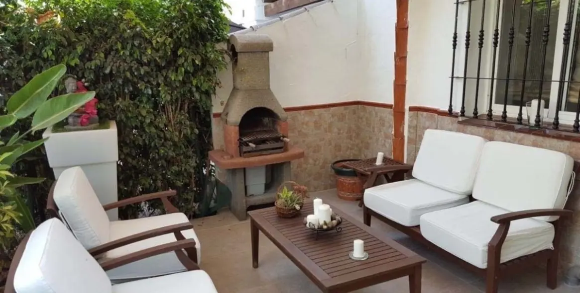 Sale of townhouse in Marbella 2