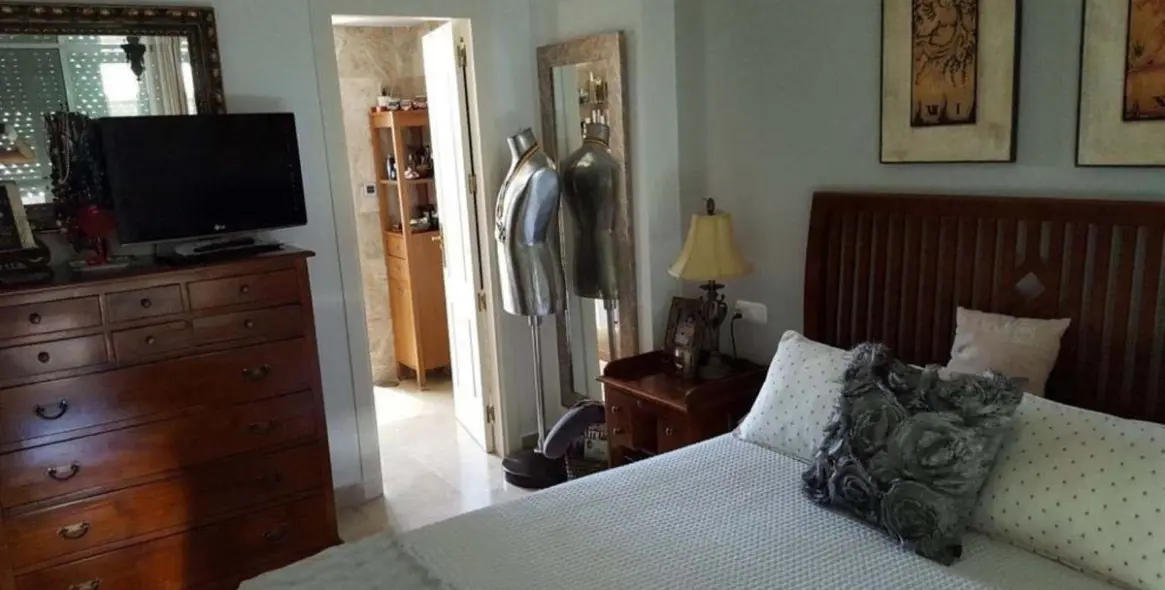 Sale of townhouse in Marbella 23