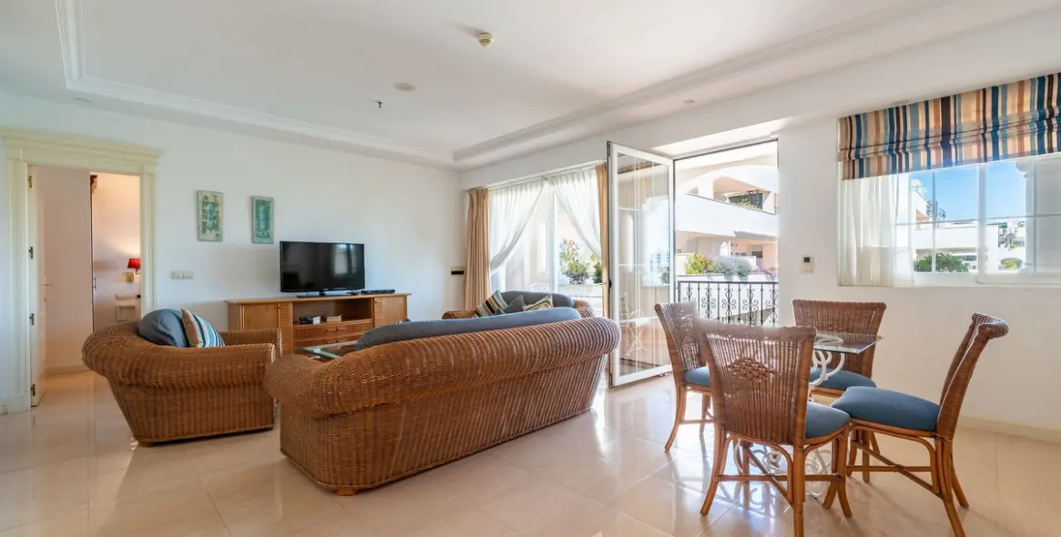 Продажа апартаментов на среднем этаже в Marbella 4