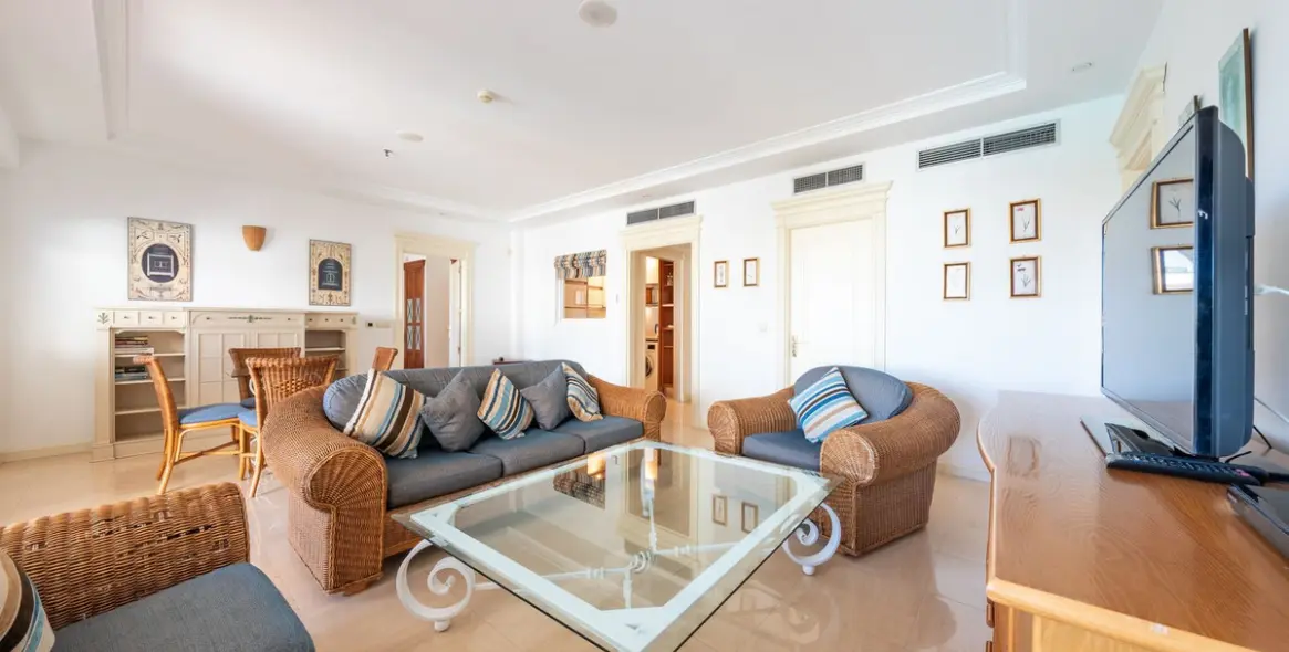 Продажа апартаментов на среднем этаже в Marbella 7