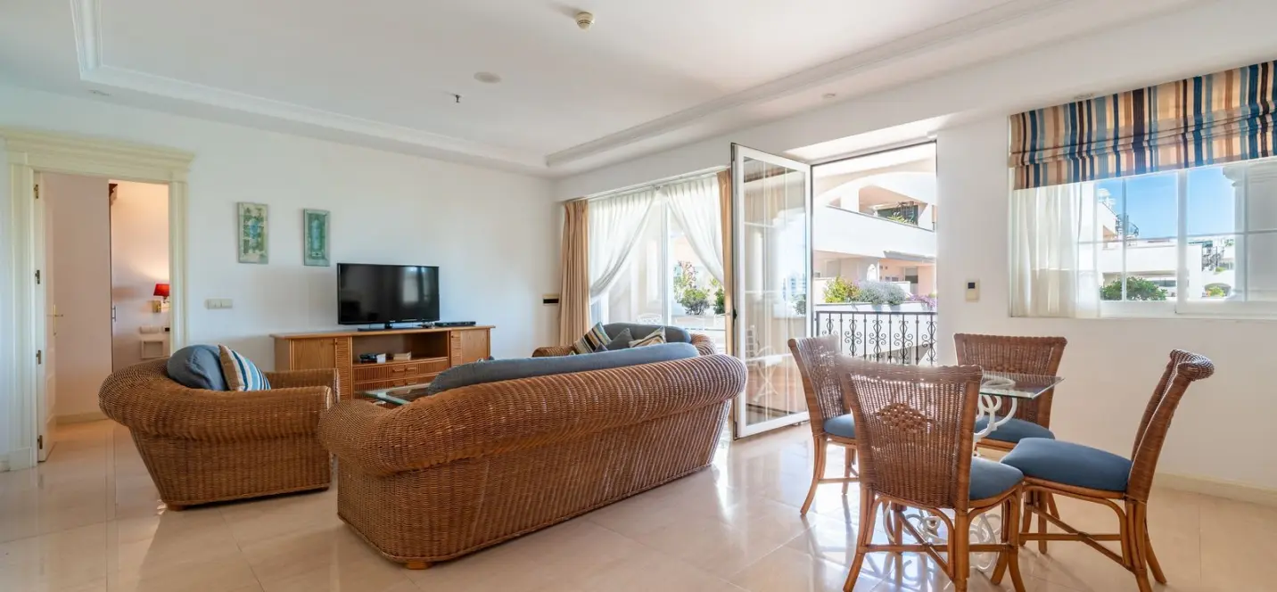 Продажа апартаментов на среднем этаже в Marbella 3