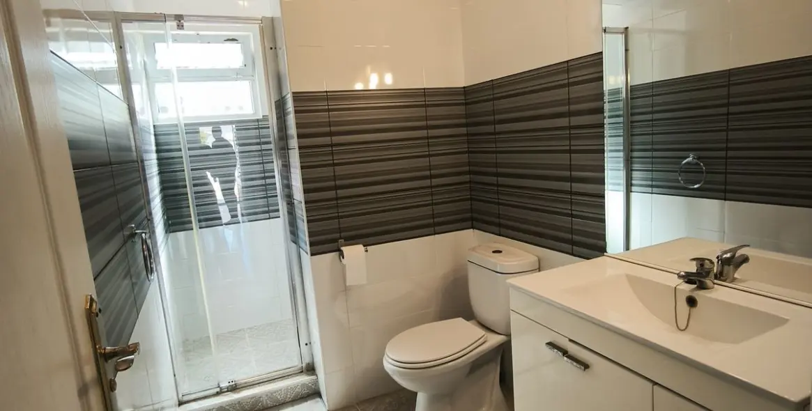 Sale of detached villa in Cerros del Aguila 24