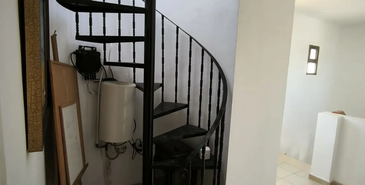 Sale of detached villa in Cerros del Aguila 41