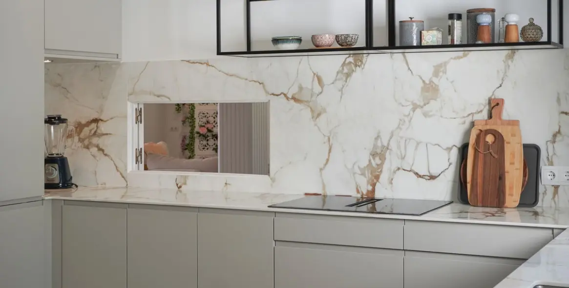 Sale of detached villa in Estepona 15