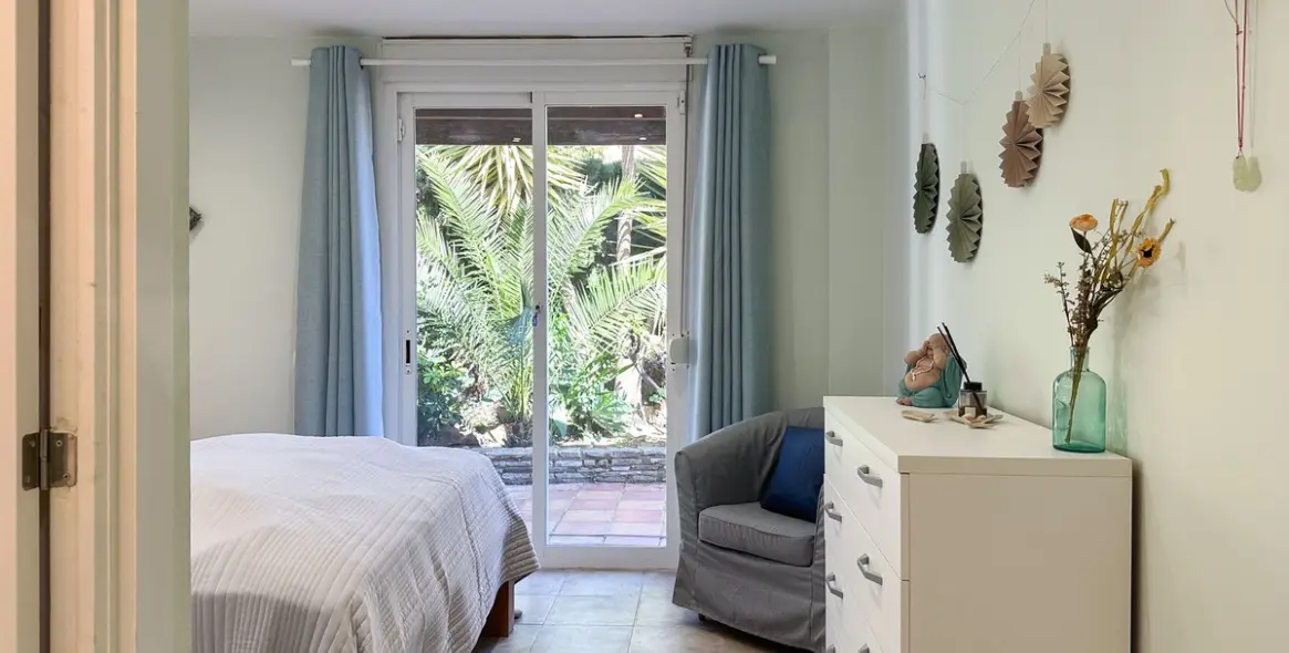 Sale of detached villa in Estepona 22