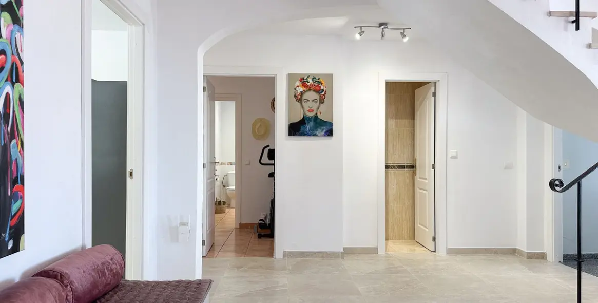 Sale of detached villa in Estepona 26