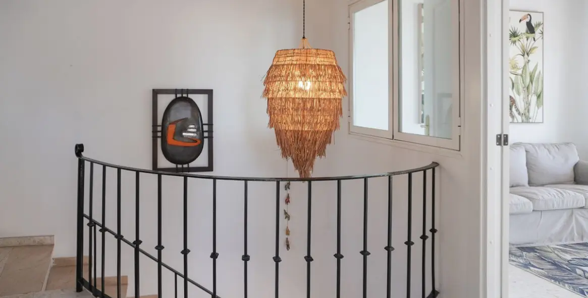 Sale of detached villa in Estepona 33