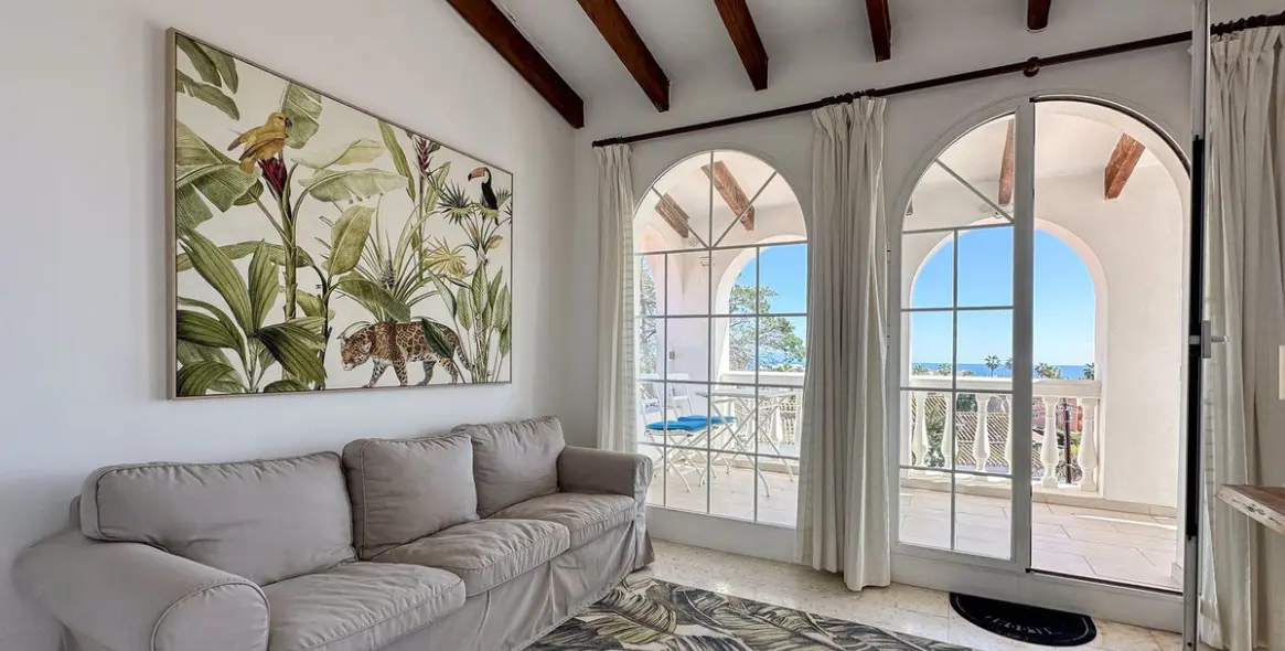 Sale of detached villa in Estepona 34