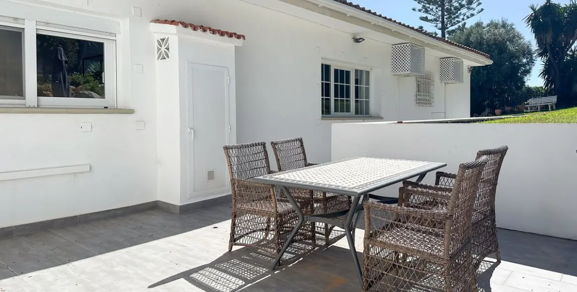 Sale of detached villa in Estepona 41