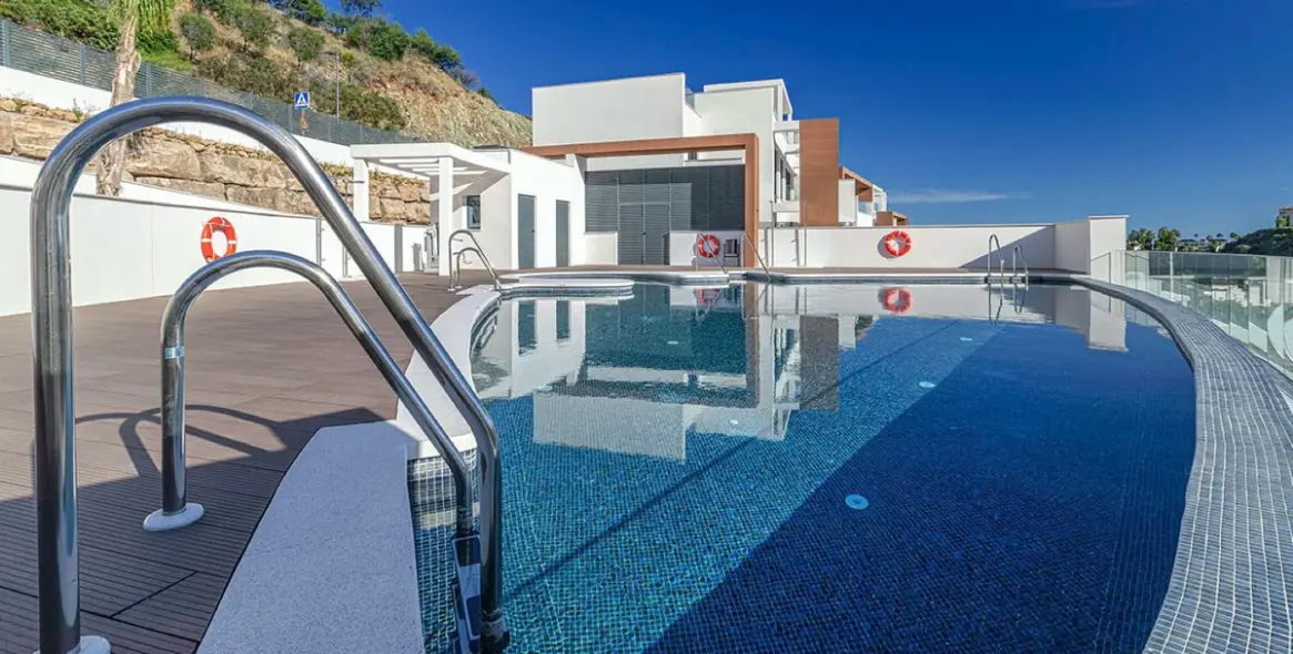 Sale of ground floor apartment in La Quinta 2