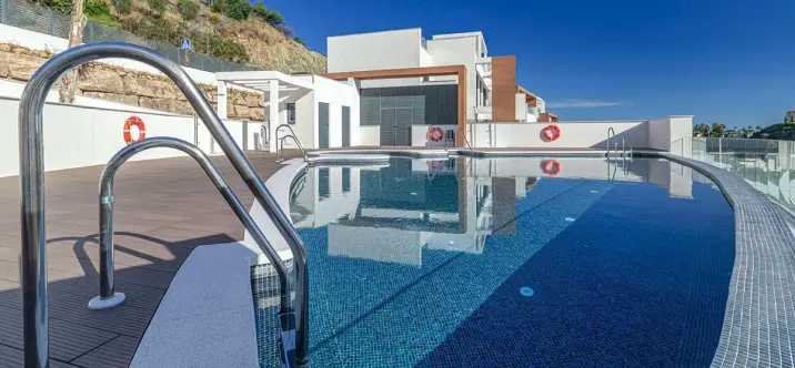 Sale of ground floor apartment in La Quinta 1