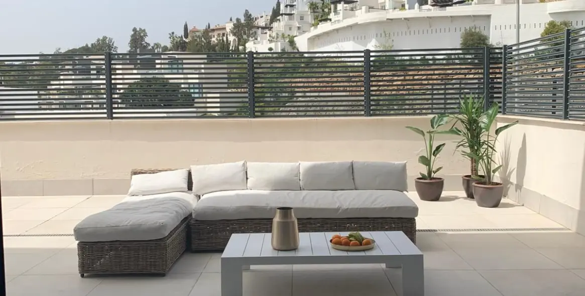 Sale of ground floor apartment in La Quinta 7