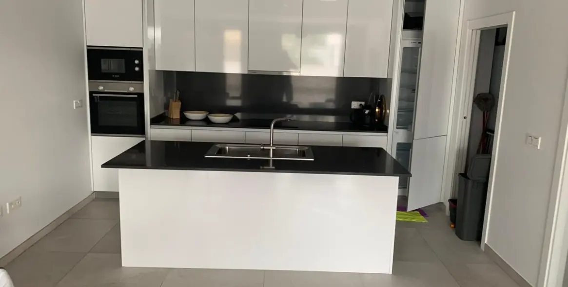 Sale of ground floor apartment in La Quinta 11