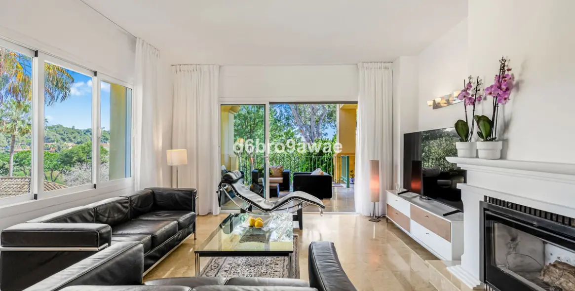 Venta de adosado en Río Real 5