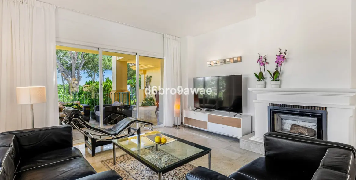 Venta de adosado en Río Real 10