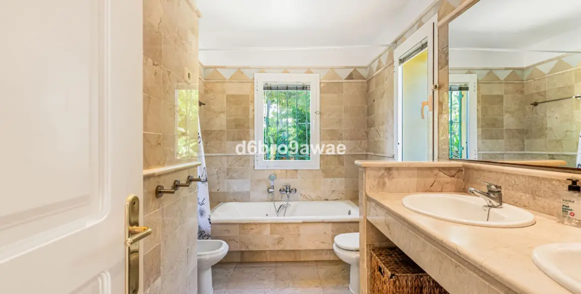 Продажа таунхауса в Río Real 22