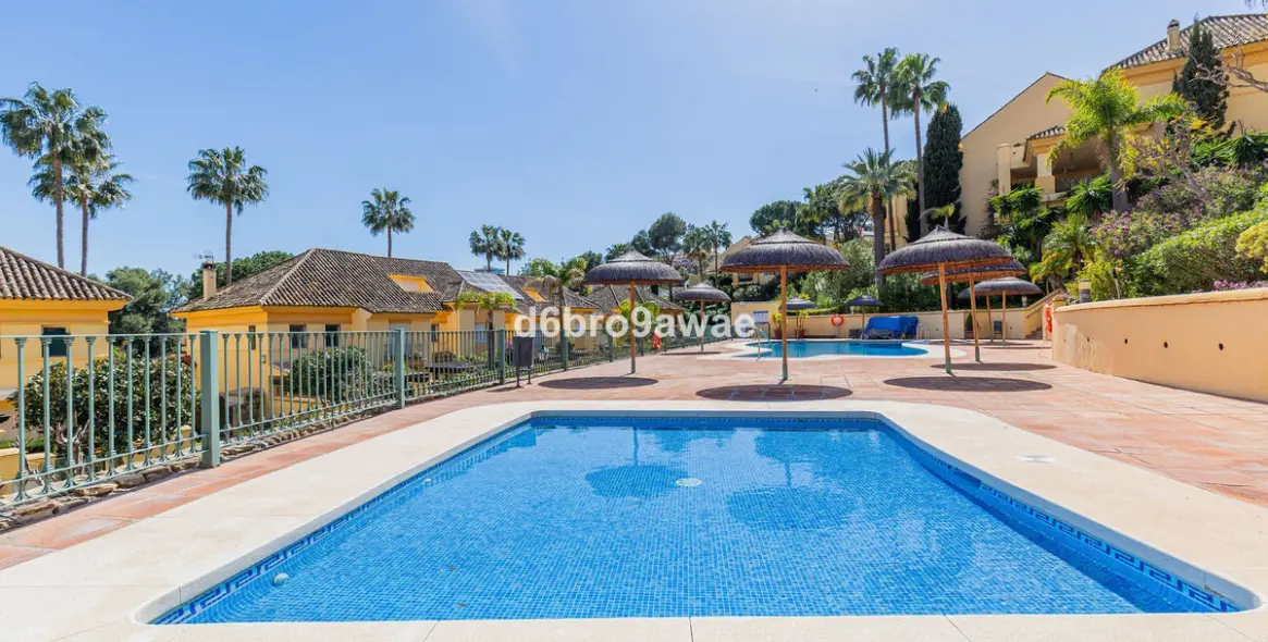 Продажа таунхауса в Río Real 40