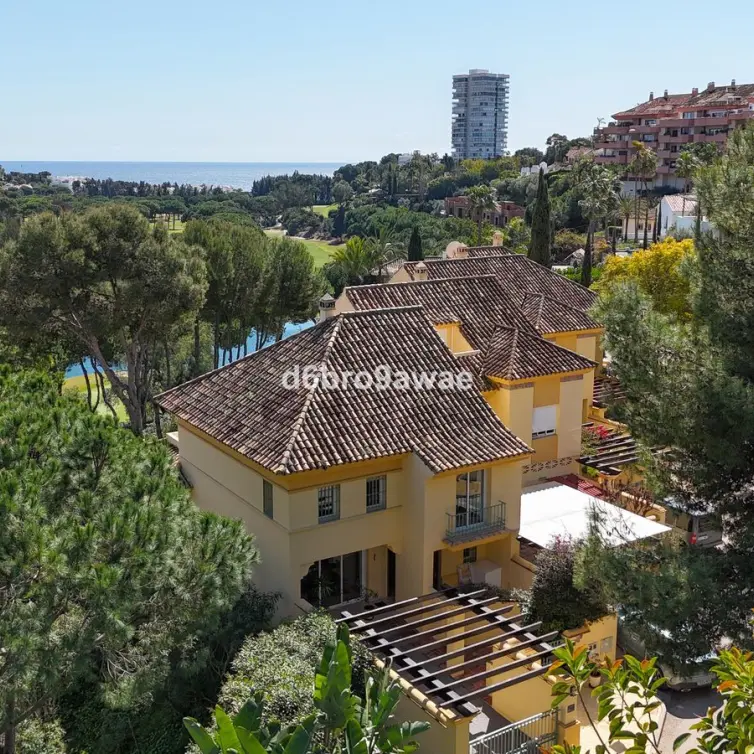 Sale of townhouse in Río Real