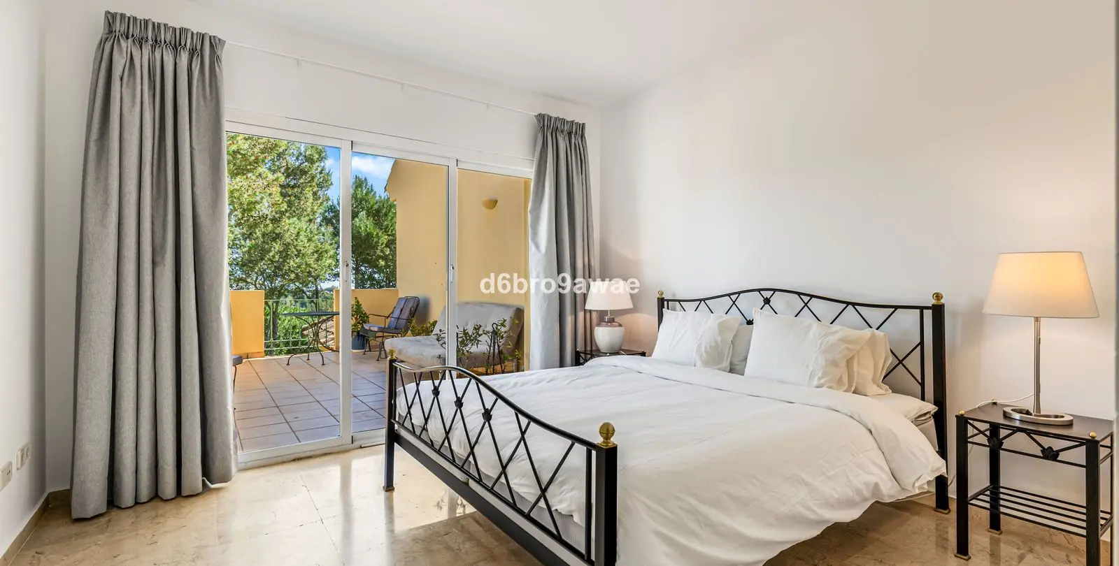 Venta de adosado en Río Real 32