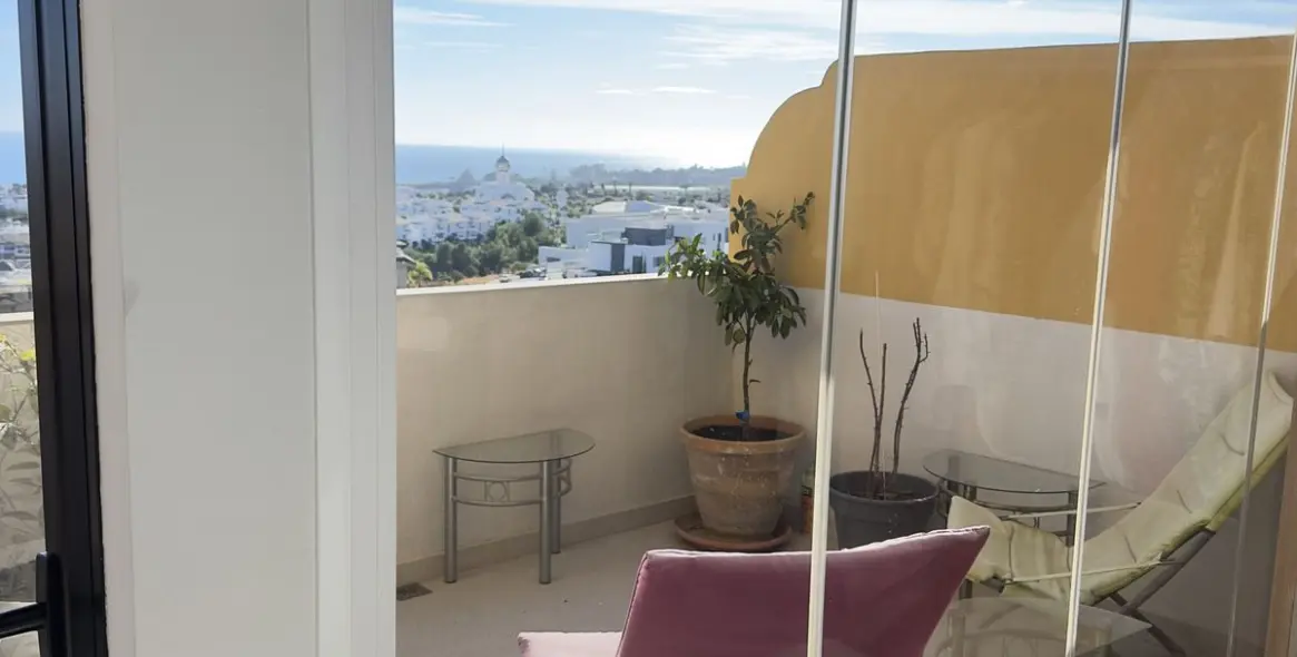 Venta de ático dúplex en Estepona 7