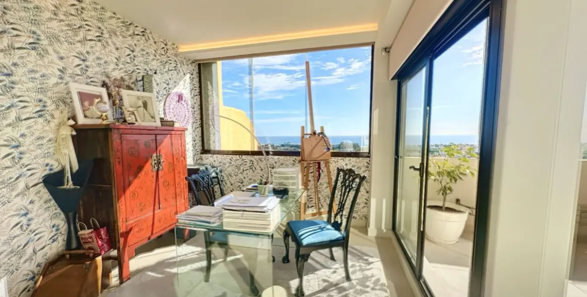 Venta de ático dúplex en Estepona 9