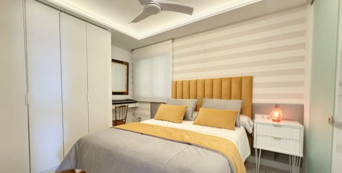 Venta de ático dúplex en Estepona 10