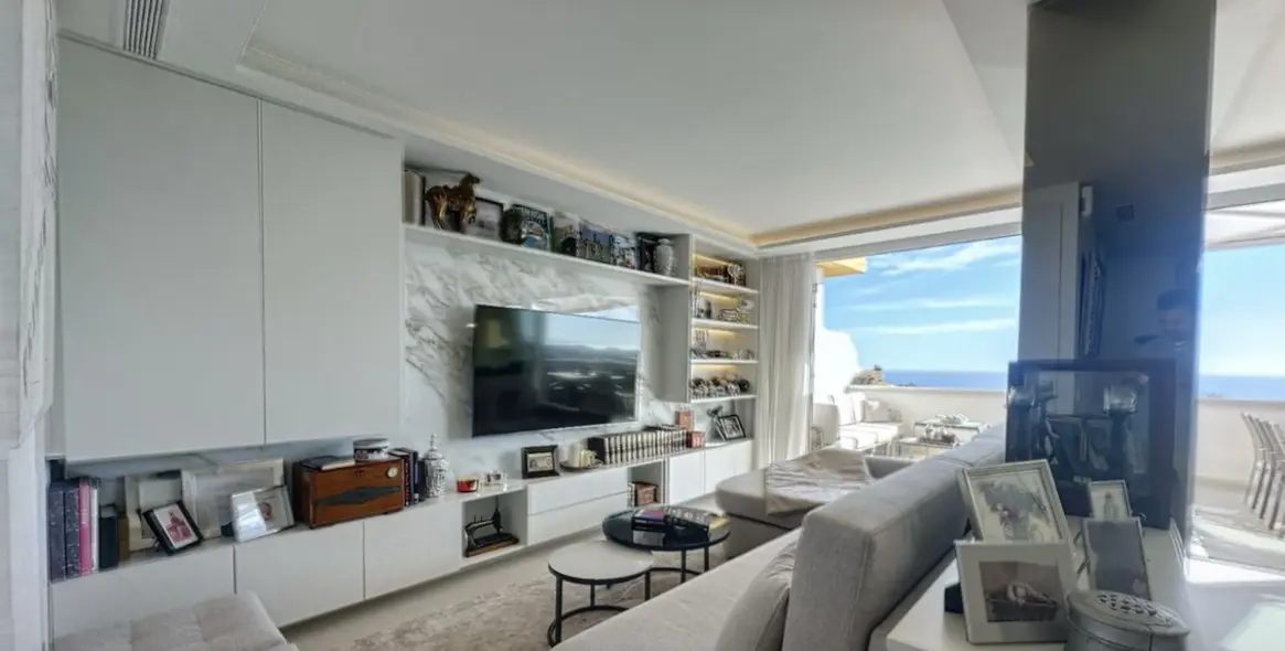 Venta de ático dúplex en Estepona 18