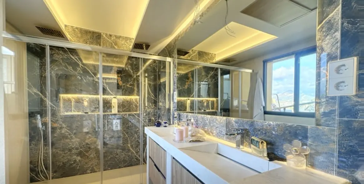 Venta de ático dúplex en Estepona 26