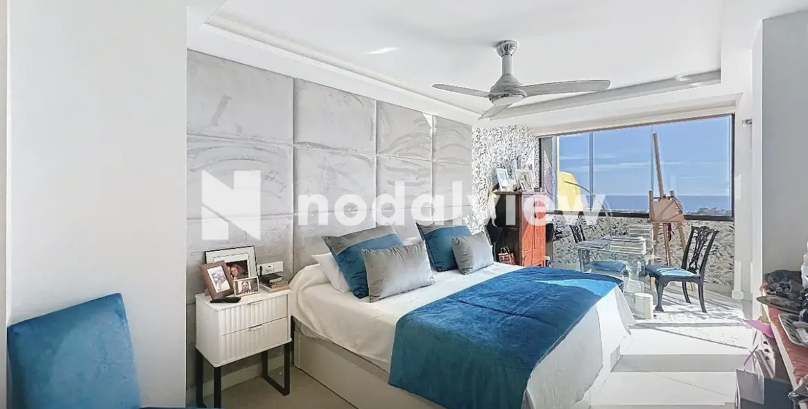 Venta de ático dúplex en Estepona 32