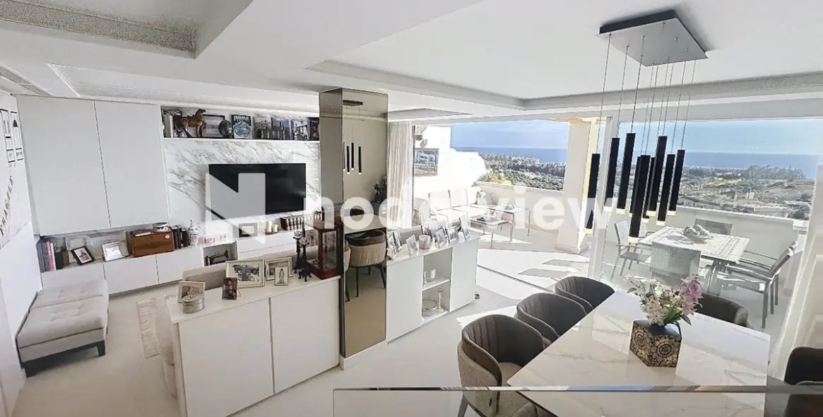 Venta de ático dúplex en Estepona 34