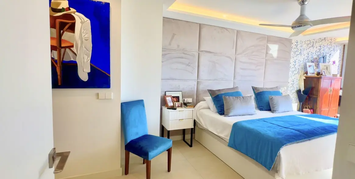 Venta de ático dúplex en Estepona 46