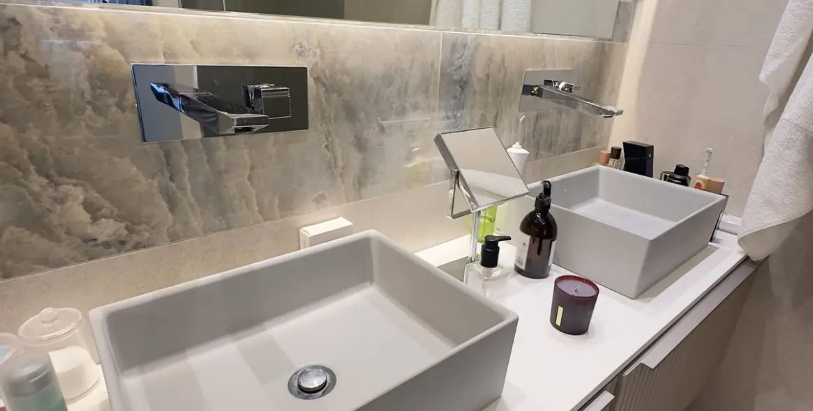 Venta de ático dúplex en Estepona 56