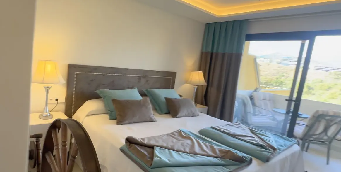 Venta de ático dúplex en Estepona 68