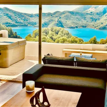 Venta de adosado en Istán