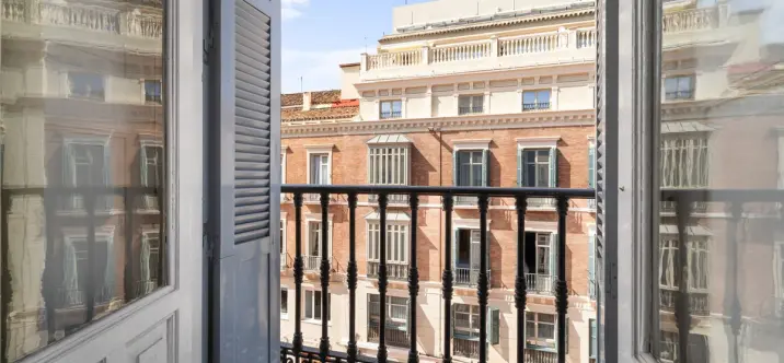Venta de apartamento en planta media en Málaga Centro 1