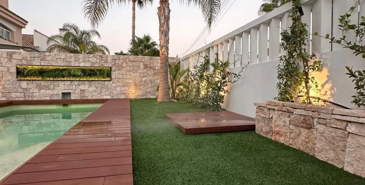 Sale of detached villa in Costalita 4