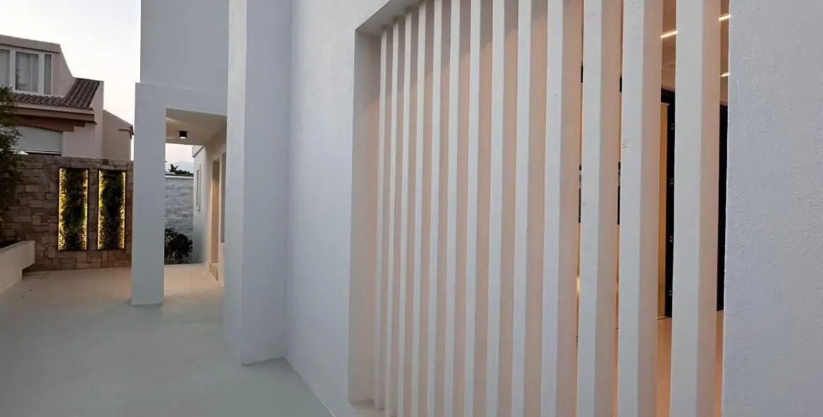 Sale of detached villa in Costalita 18