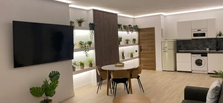 Venta de apartamento en planta media en Puerto Banús 0