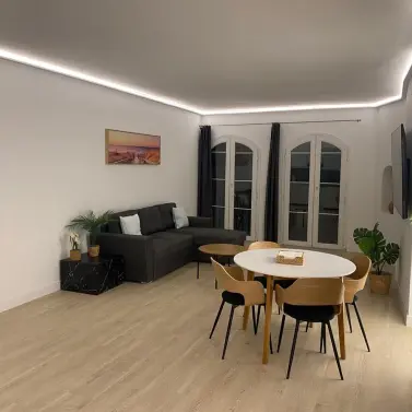 Venta de apartamento en planta media en Puerto Banús