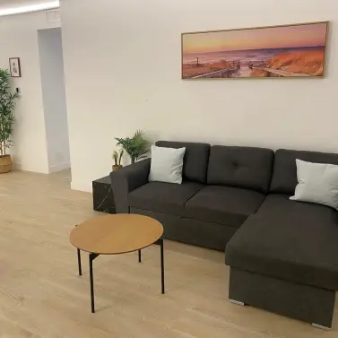 Venta de apartamento en planta media en Puerto Banús
