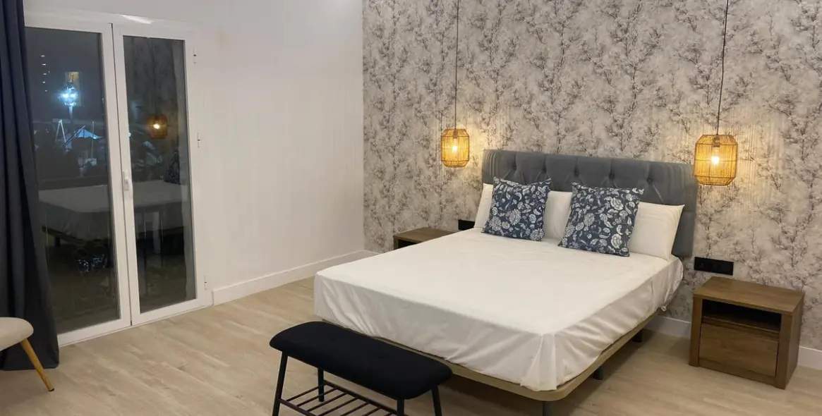 Venta de apartamento en planta media en Puerto Banús 34