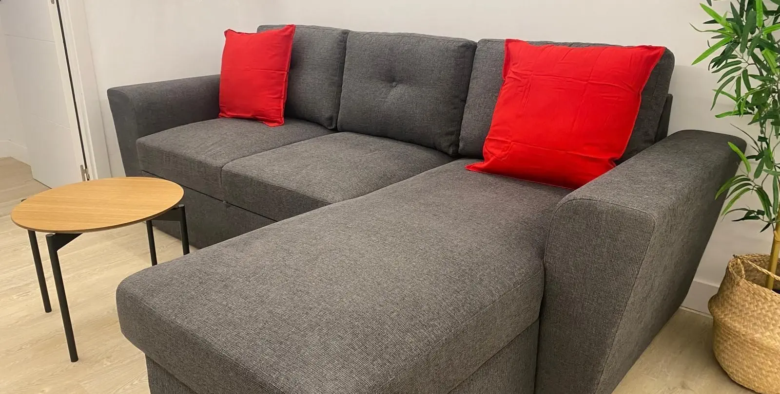 Venta de apartamento en planta media en Puerto Banús 31