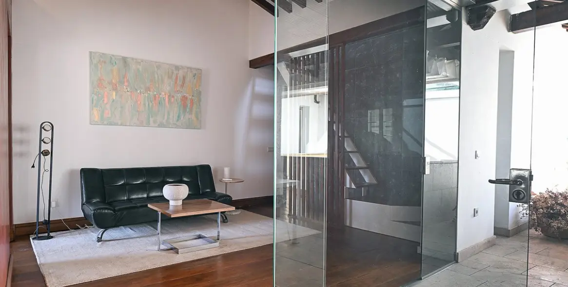 Sale of penthouse in Málaga 5