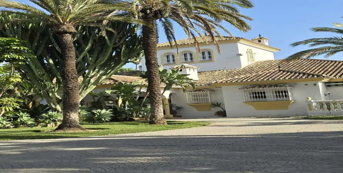 Venta de finca - cortijo en Cerros del Aguila 1