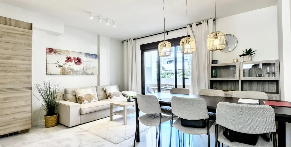 Short-term rent of townhouse in Riviera del Sol 2